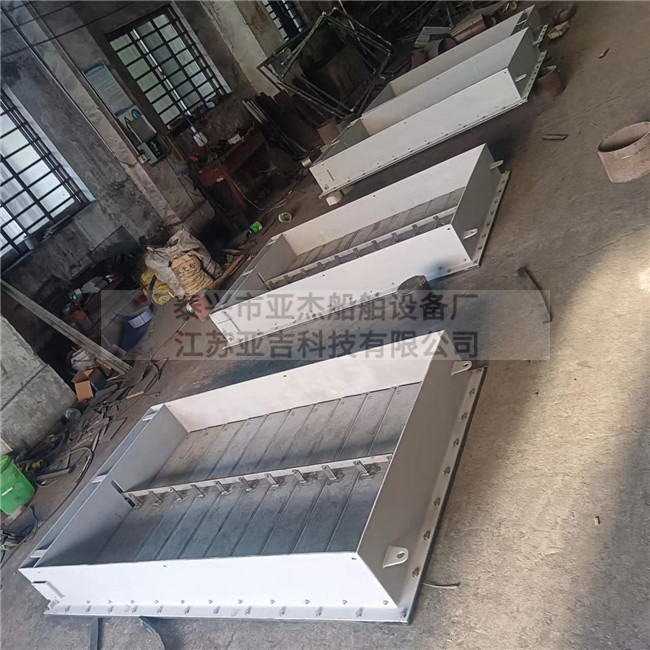 2022.10.22手動遮光百葉窗生產(chǎn)現(xiàn)場