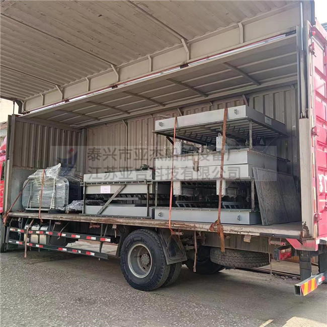 2023.2.14船用氣動(dòng)百葉窗發(fā)貨